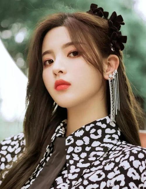 娱乐八卦吃瓜简介图片,跟随吃瓜群众，探寻明星幕后故事